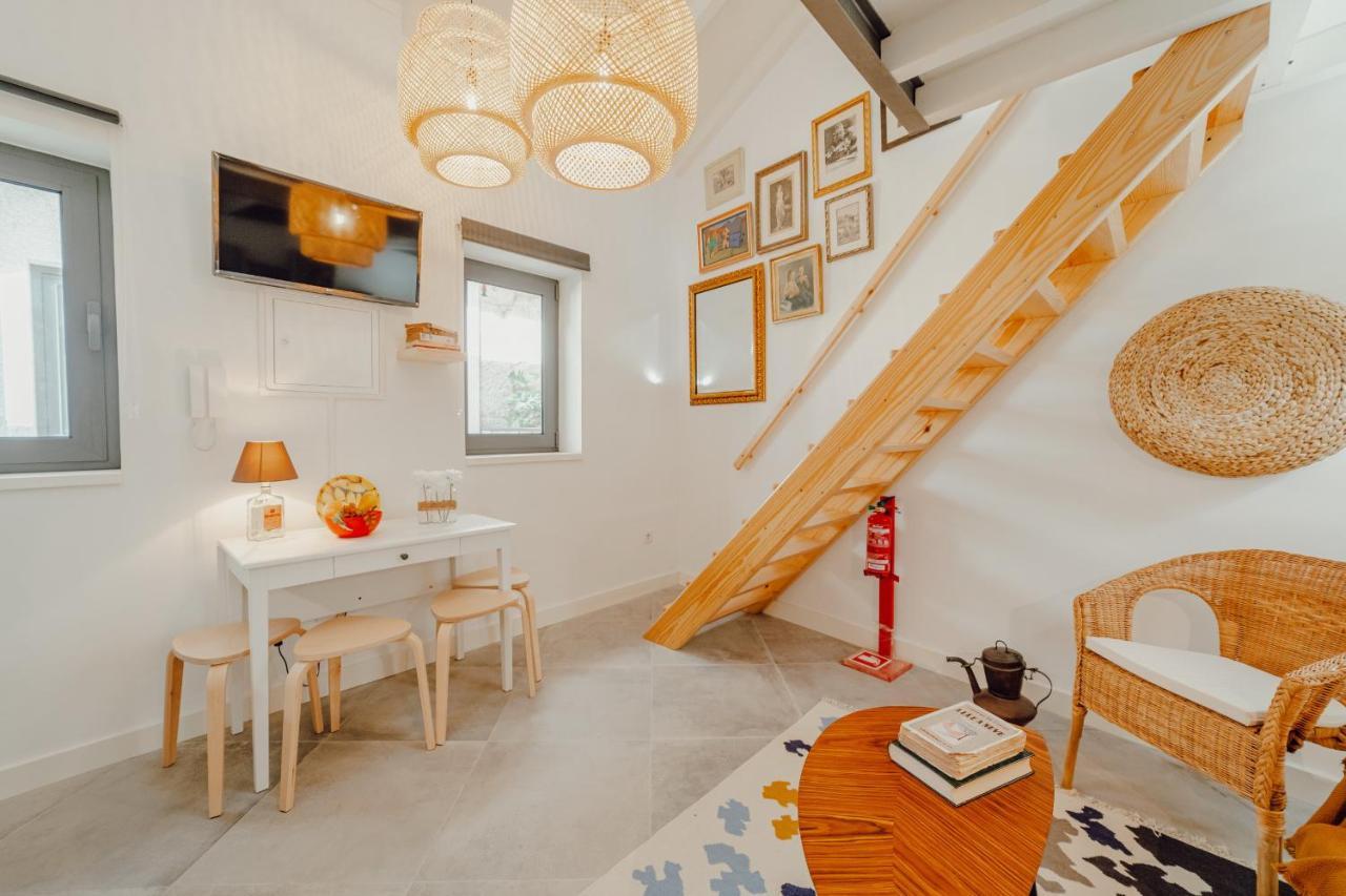 Design Iii By Homing Oporto